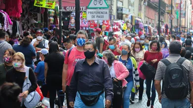 Personas caminando