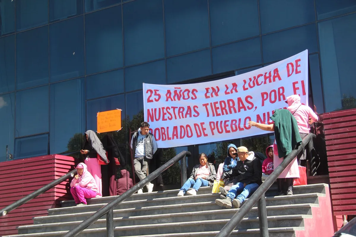 Protesta de ejidatarios de Pueblo Nuevo en Palacio de Gobierno de Hidalgo