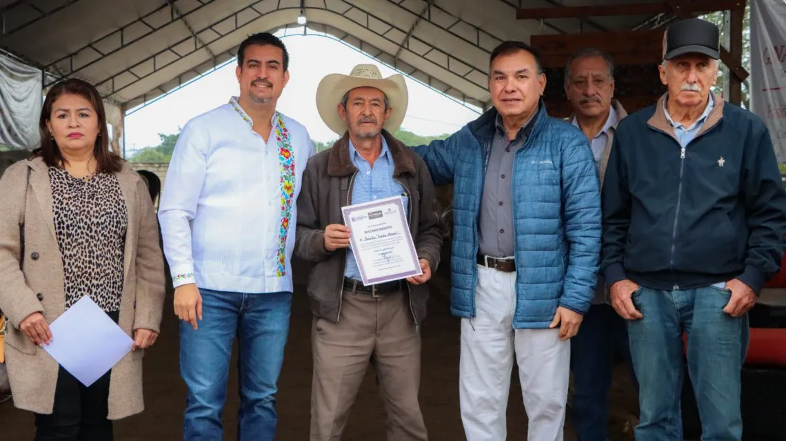 Daniel Andrade: reconocen apoyo al sector ganadero