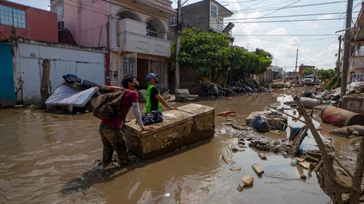 Aumenta a 70 los fallecidos por lluvias en cinco estados; 72 desaparecidos, miles sin clases y comunidades incomunicadas.