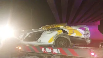 Muere mujer taxista al caer de puente en Pachuca