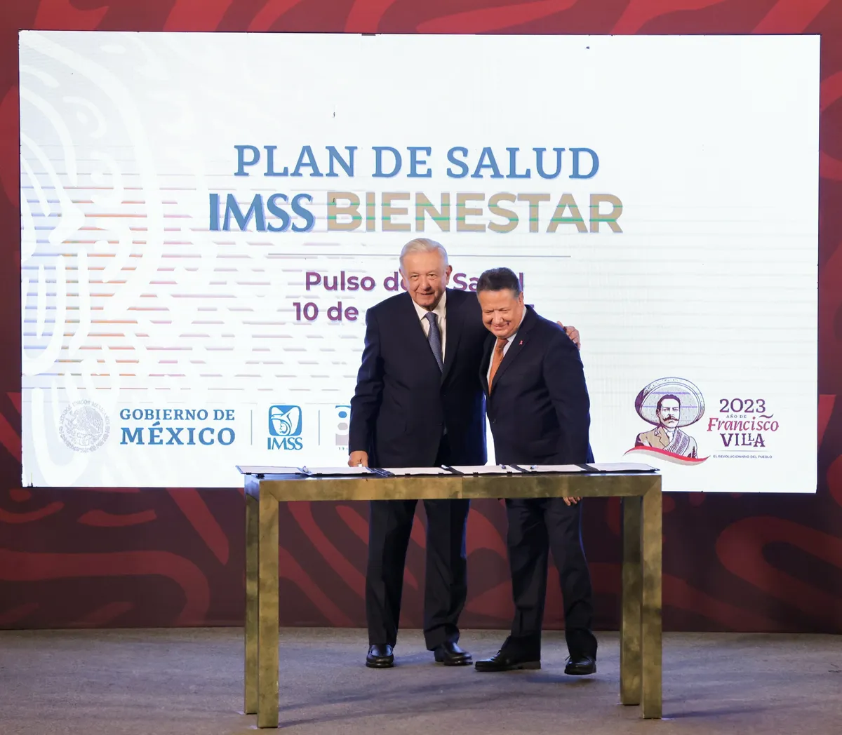 Gobernador de Hidalgo firma acuerdo nacional para IMSS-Bienestar