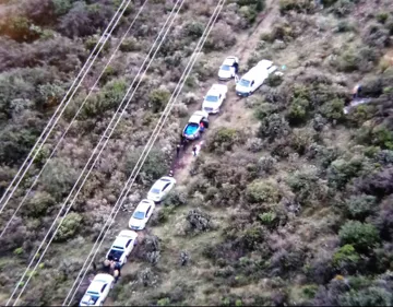 Autoridades realizan diligencias por hallazgo de fosa clandestina en Atotonilco de Tula.