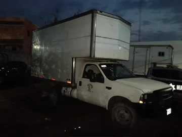 Atotonilco de Tula: aseguran dos camionetas usadas para trasladar huachicol