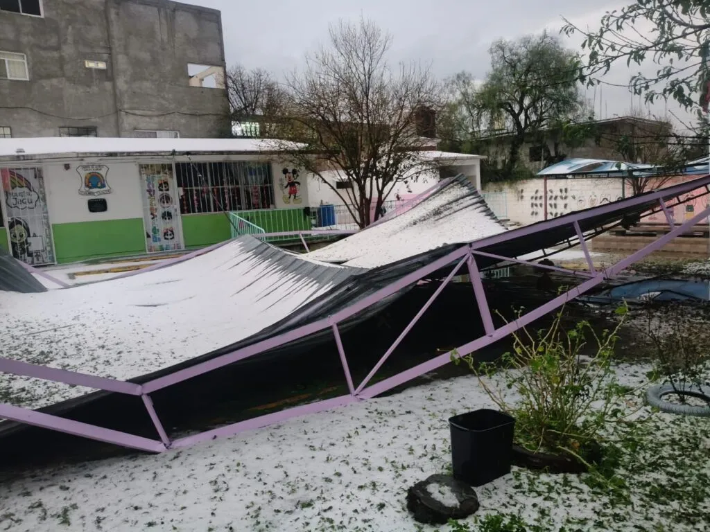 Fuerte granizada deja inundaciones y suspensión de clases en municipio de Hidalgo