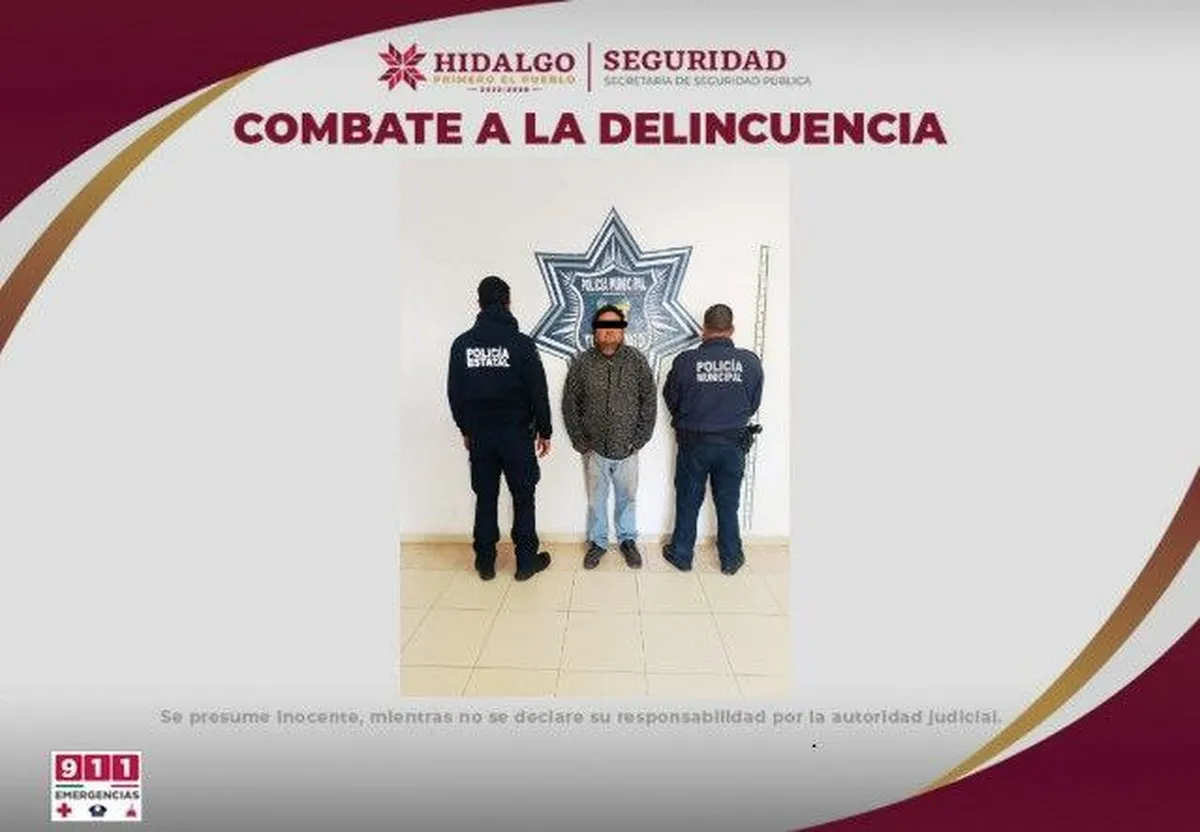 Policías aseguran a presunto responsable de homicidio en pensión de Tulancingo.