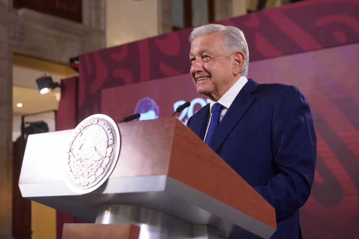 Con pensión de $125 mil, Casar cuestionaba las de adultos mayores: AMLO