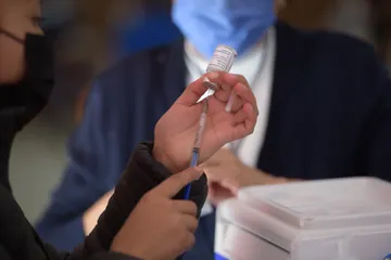 Salud pide a hidalguenses vacunarse contra la influenza