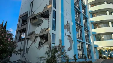 Sismo de magnitud 7.7 sacude la costa de Indonesia