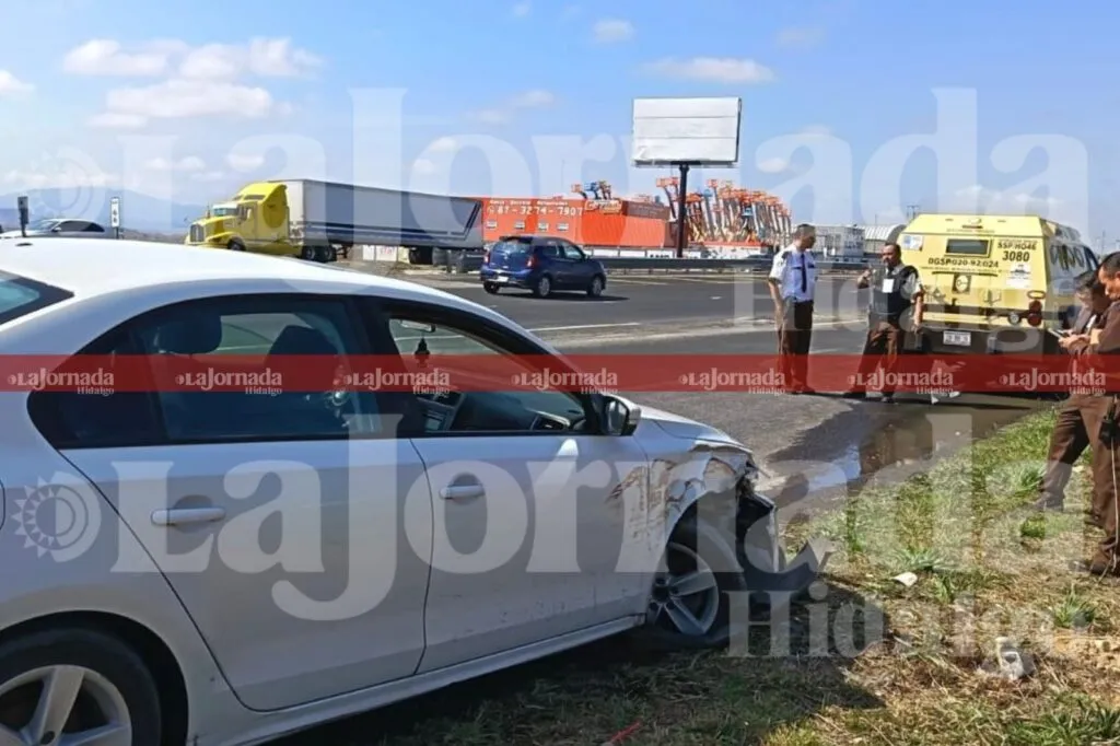 Choque en la México-Pachuca genera tráfico