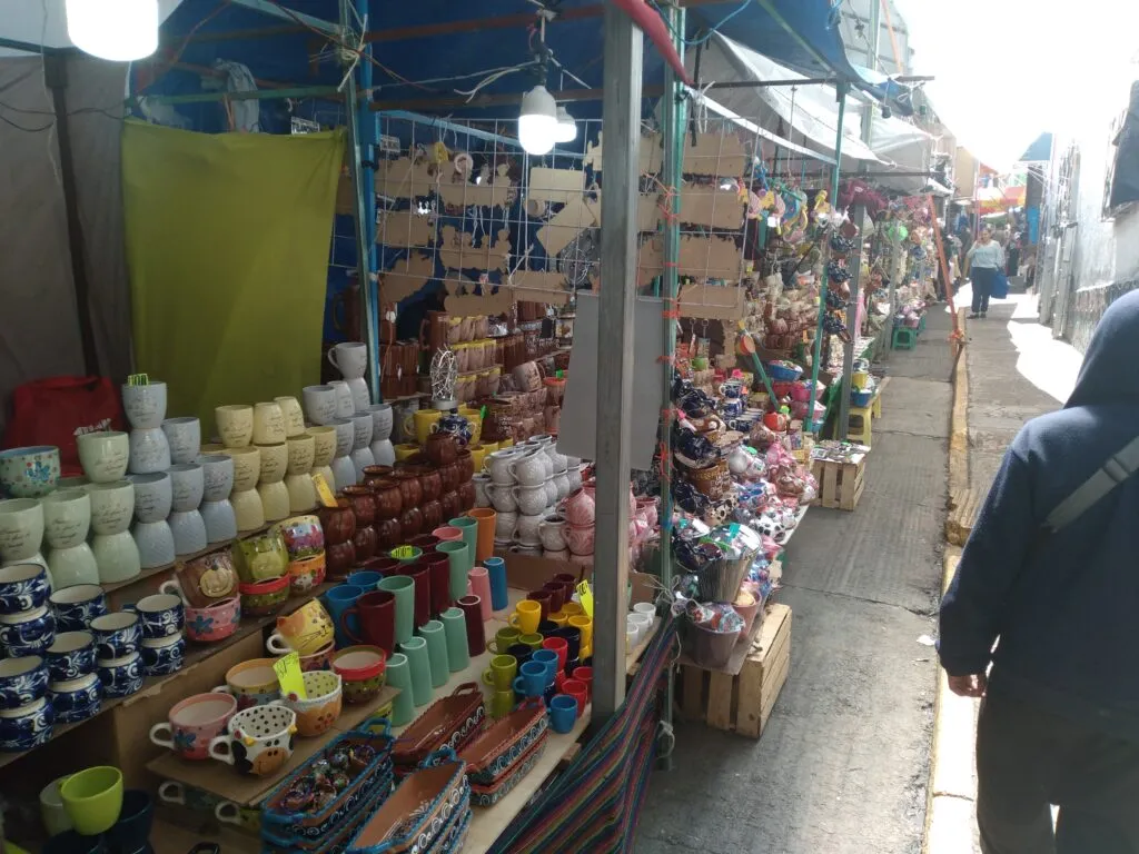 Feria de los Angelitos, en el olvido: comerciantes reprochan falta de promoción