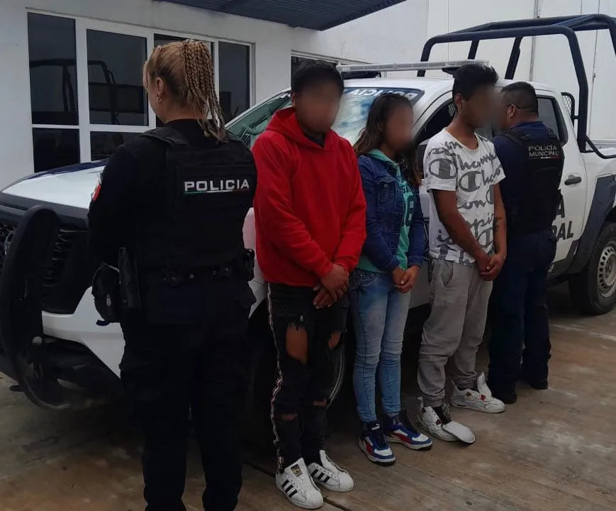 Detienen a tres personas por presunto robo en Mineral de la Reforma