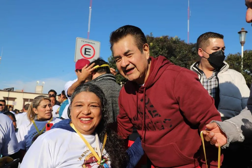 Secretarios corren para celebrar el Día de los Derechos Humanos