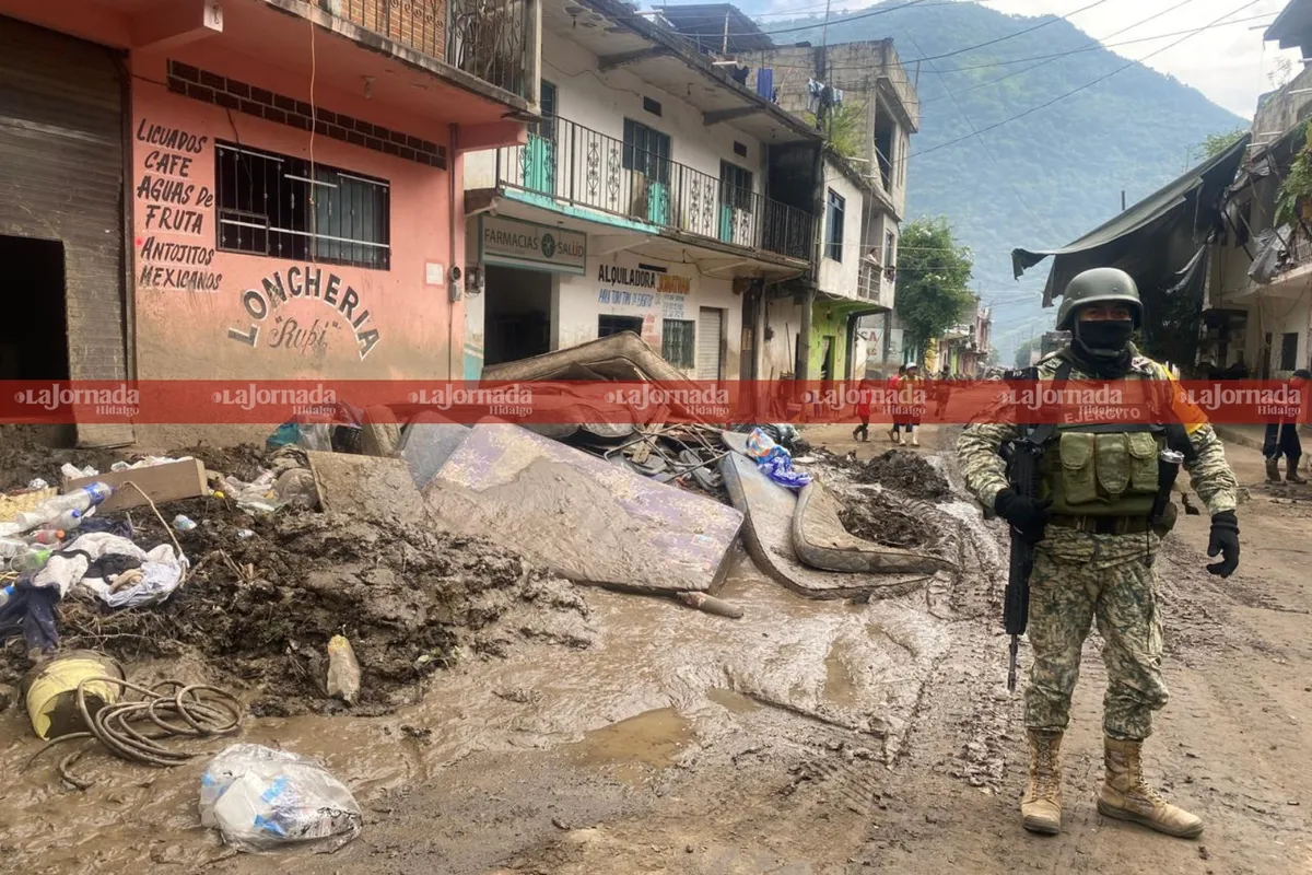 Devastación en Huehuetla tras lluvias e inundaciones.