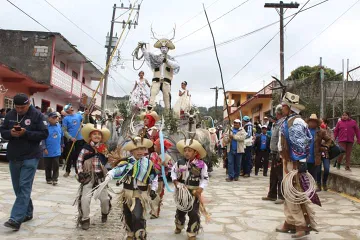Tradición, artesanías y desarrollo local marcarán el Carnaval de Atlapexco 2026 en la Huasteca.