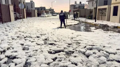 Granizada cubre autopista México-Pachuca