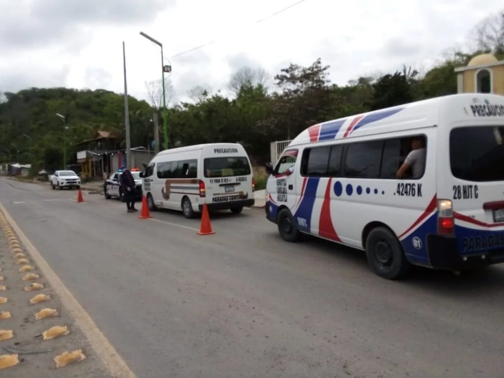 Proponen aumento de 4 pesos en el transporte público