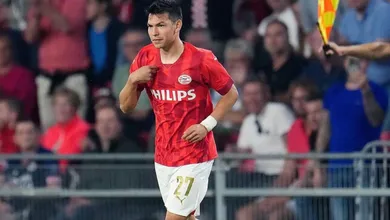 Foto de Hirving Chucky Lozano, quien mantuvo el invicto con el PSV tras derrotar al Go Ahead Eagles.