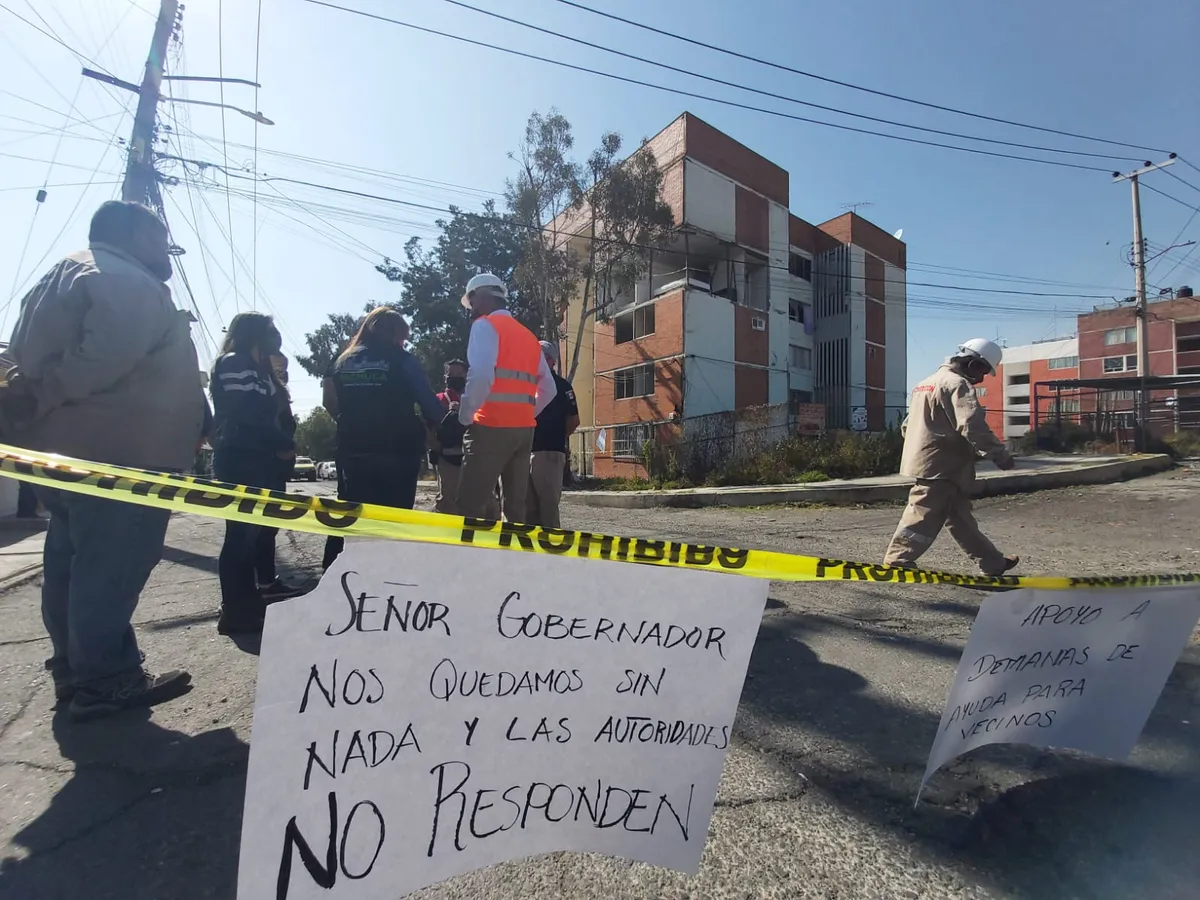 Damnificados de explosión en la Aquiles Serdán se inconforman por falta de apoyo