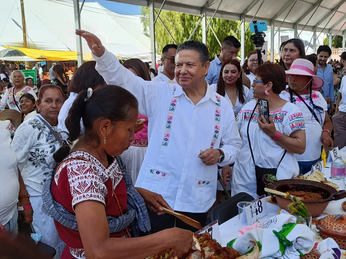 Julio Menchaca anuncia la creación de un Centro Gastronómico y Turístico en Santiago de Anaya durante la 44 Muestra Gastronómica