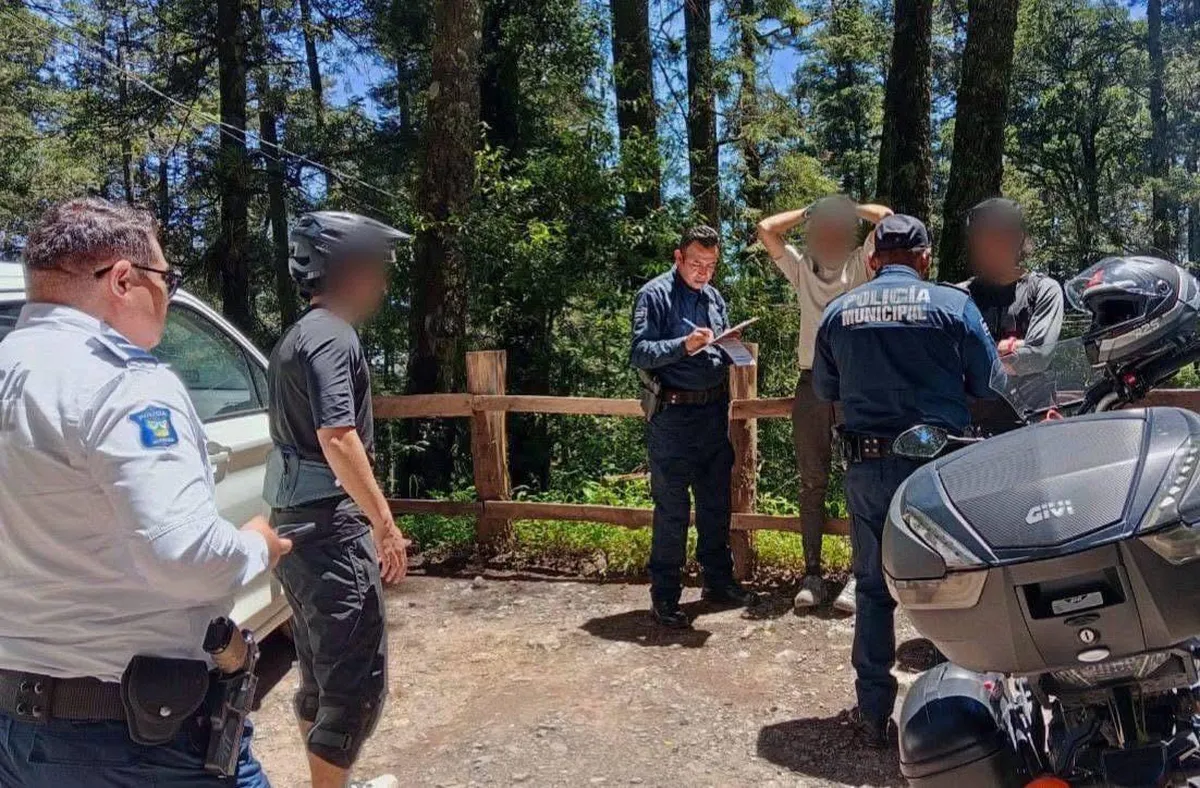 Ciclistas en ruta montañosa de Hidalgo afectados por asalto.