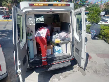 Ixmiquilpan: estudiantes entregan víveres para damnificados de Acapulco