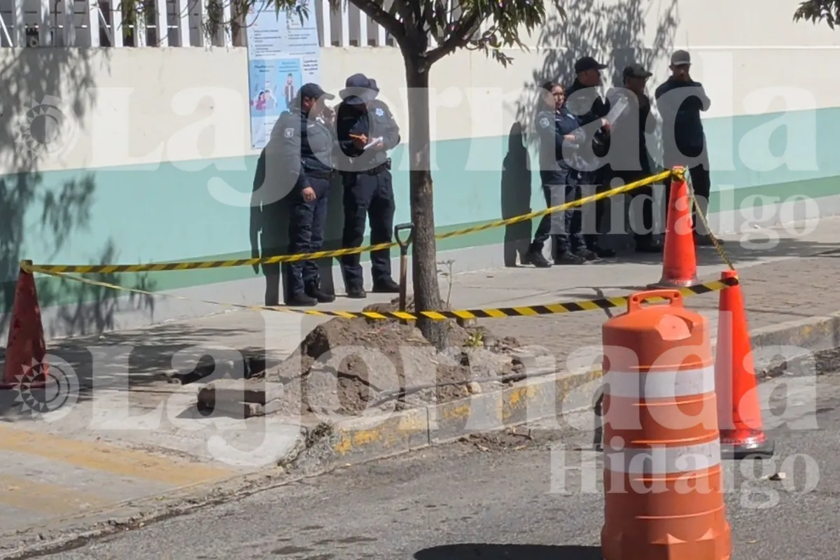 Zona acordonada por hallazgo de presuntos restos humanos en Pachuca.
