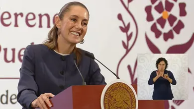 Claudia Sheinbaum dijo que su gobierno está haciendo los esfuerzos por mejorar las condiciones de los maestro, pero ve un acercamiento a la derecha por esta actitud.