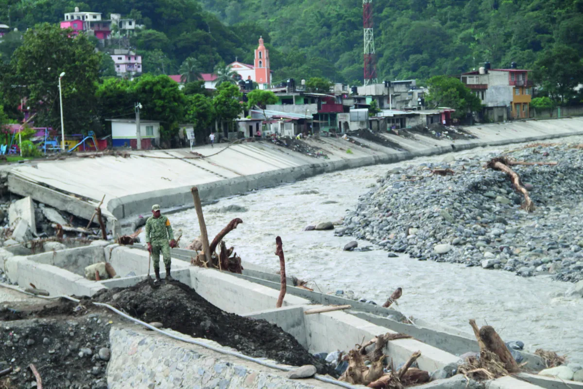 En Protección Civil laboran 41 personas; alrededor de 15 salen a campo