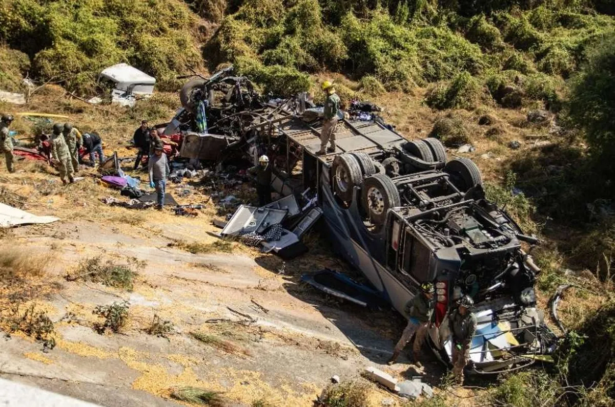 Accidente de autobús en Zacatecas deja 19 muertos y varios heridos