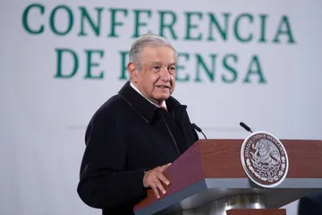 Presidente felicita a Checo Pérez y a Canelo Álvarez
