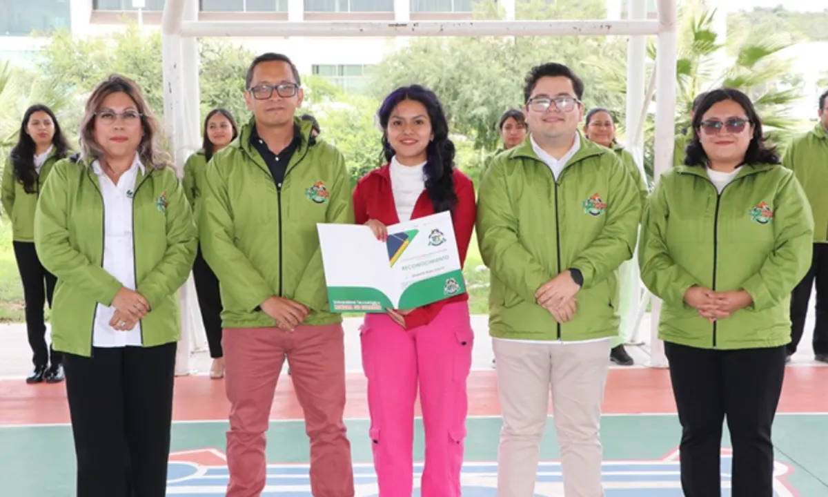 Alumna de la UTMZ gana Concurso de Cultura Turística 2025