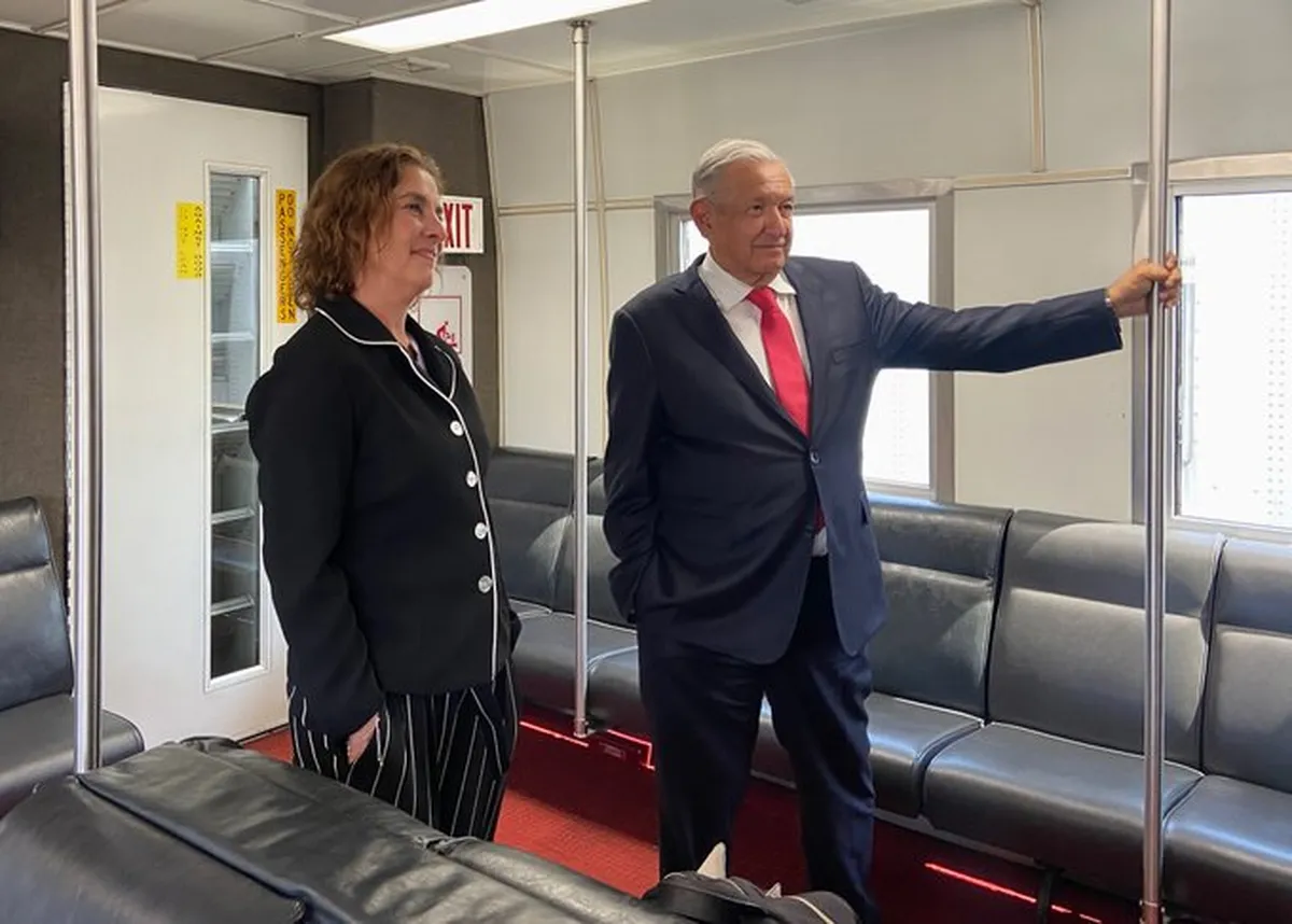 AMLO llega a EU para su reunión con Biden; se defenderá a migrantes dice