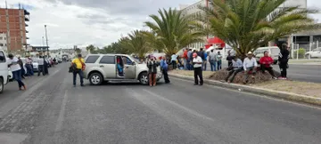 Manifestación de campesinos afecta tráfico en Pachuca: Camino Real de la Plata bloqueada