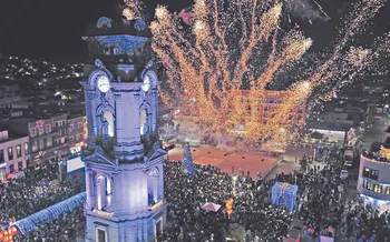 Fiesta navideña en el Reloj