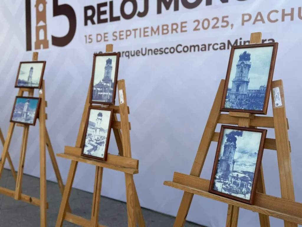 Con orquesta y develación conmemorativa celebran el 115 aniversario del Reloj Monumental