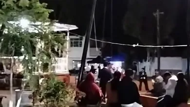 Conductor presuntamente ebrio arrolla puestos de tianguis en Tolcayuca