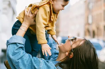 Día del Padre: ¿por qué las “mamás luchonas” se apoderaron del día?