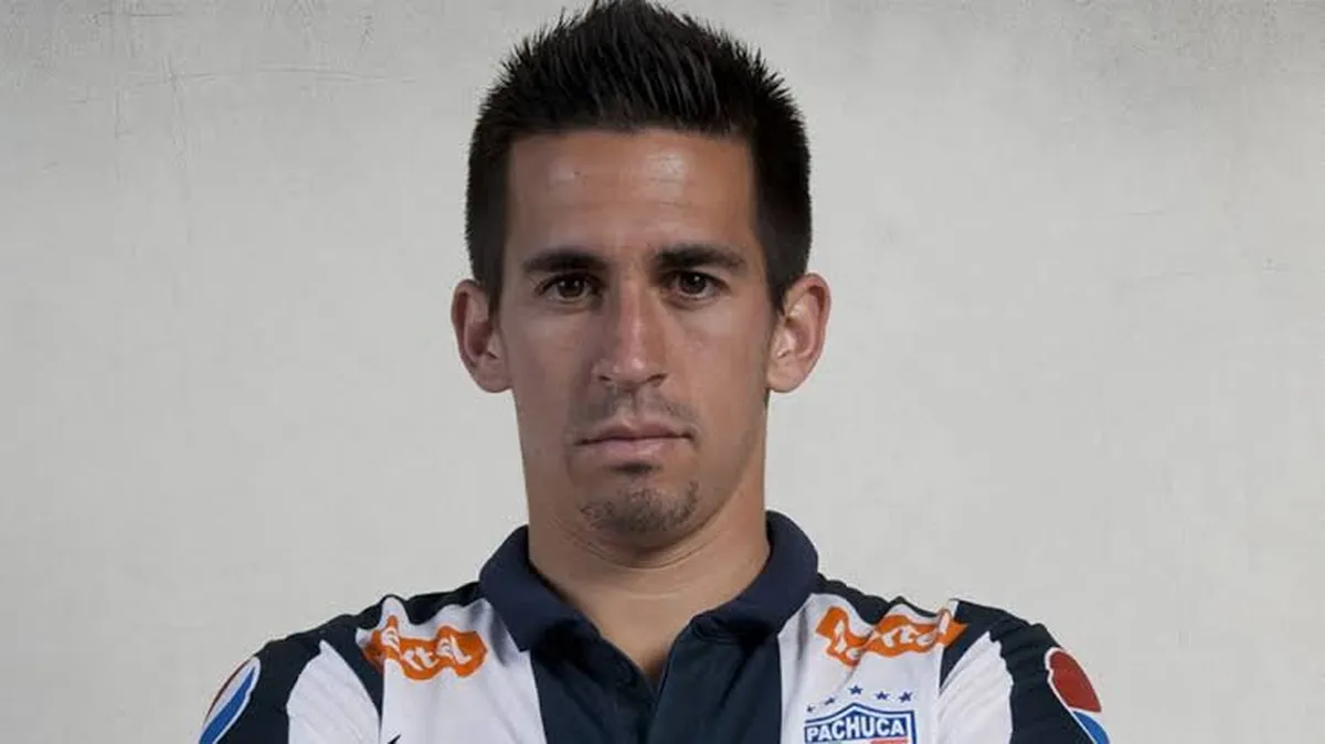 Fernando Navarro, nuevo refuerzo de los Tuzos