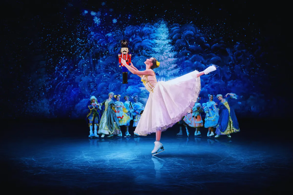 Presentan en Hidalgo una gala navideña sobre hielo inspirada en El Cascanueces