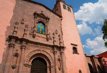 Intentan robar histórica parroquia de Ixmiquilpan durante la madrugada