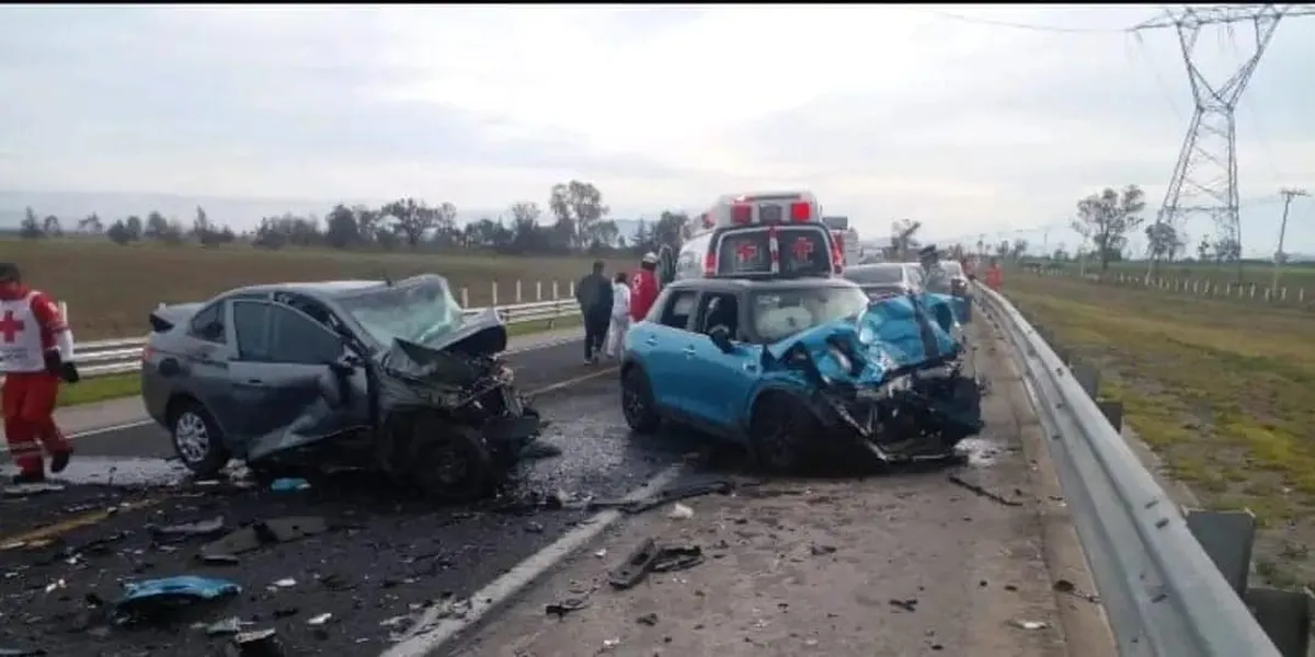 Accidente en Tulancingo deja dos fallecidos y 4 heridos