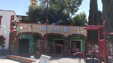 Huitzila es una localidad semirural cuyo nombre es de origen nahuatl que significa "Lugar de Colibríes"