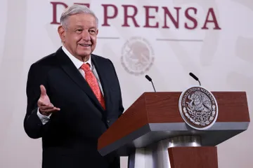 Buscan prohibir mi libro como en la era de la Inquisición: AMLO