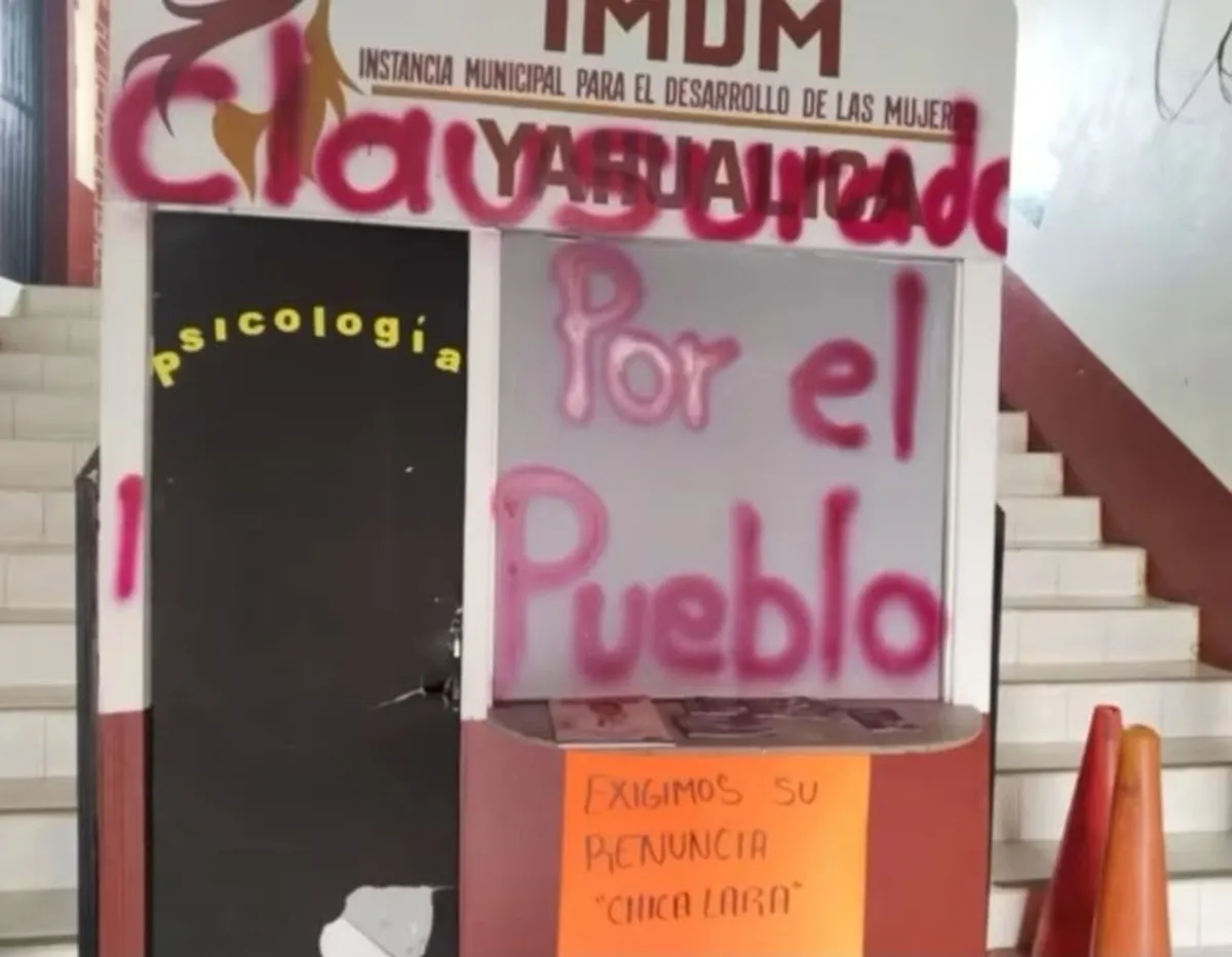 Edil de Yahualica lleva 24 horas retenida por no entregar 4 mdp para fiesta patronal