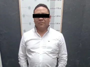 Tula: automovilista intenta atropellar y agrede a mujer policía