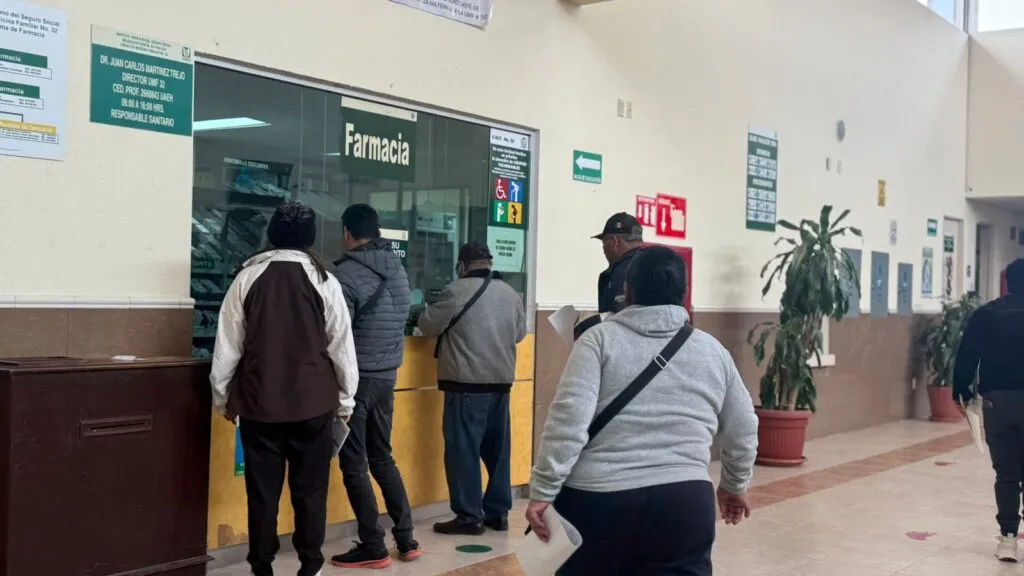 IMSS envía pacientes a laboratorio privado por falta de recursos en Clínica 32