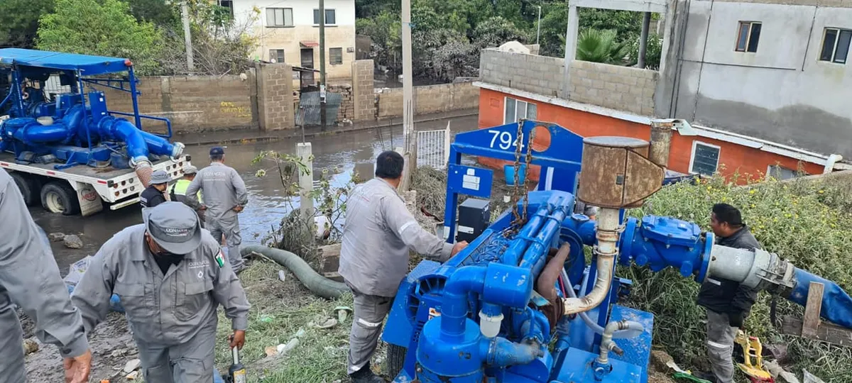 Conagua realiza trabajos de recate tras inundación en Tula
