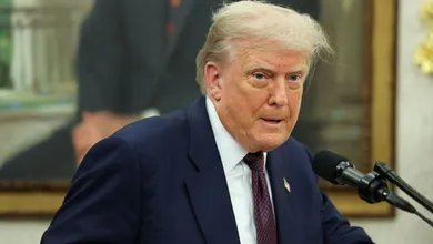 Trump autoriza acción militar contra cárteles; México afirma que no habrá tropas extranjeras en su territorio.