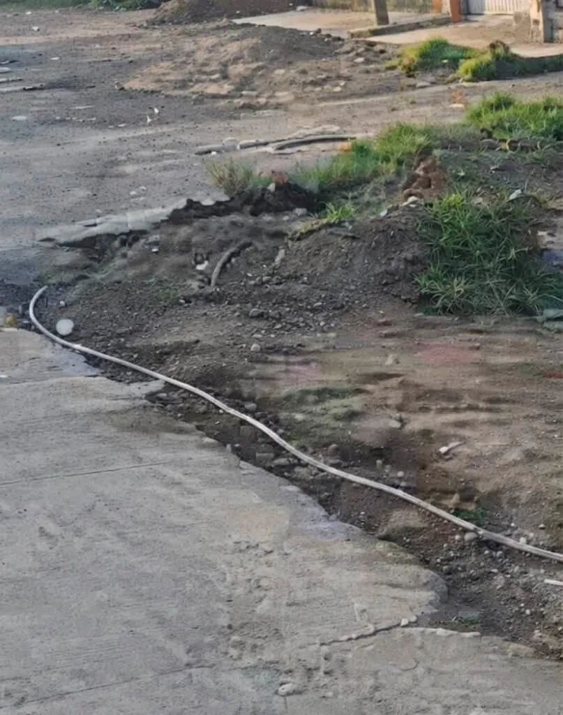 Hallan manguera para huachicol en Santiago Tulantepec; militares resguardan la zona
